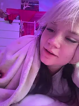 Cutiepiespanks - Live Cams