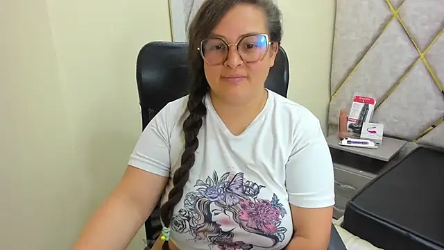 Sarah_Boobs_ - Stripchat Cam Model