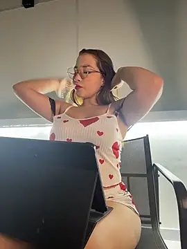 AliciaWhite_nt webcam