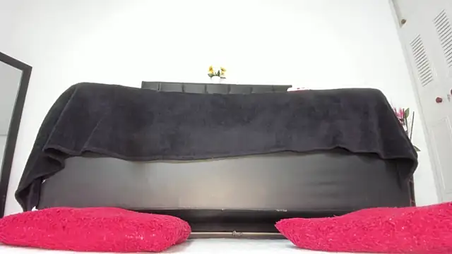 martinaclark - Martinaclark's free webcam - UK Sex Cams