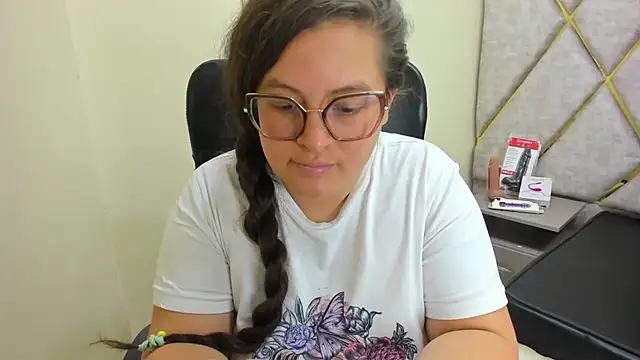 Sarah_Boobs_ - Offline