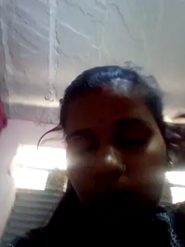 Raveena0990 webcam