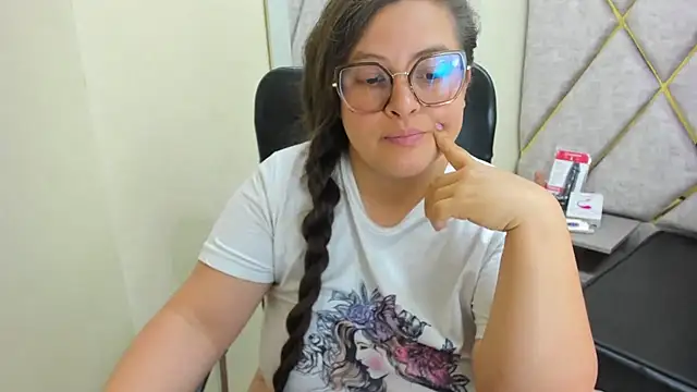 Sarah_Boobs_ - Offline