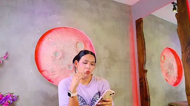 Model: dojacandice