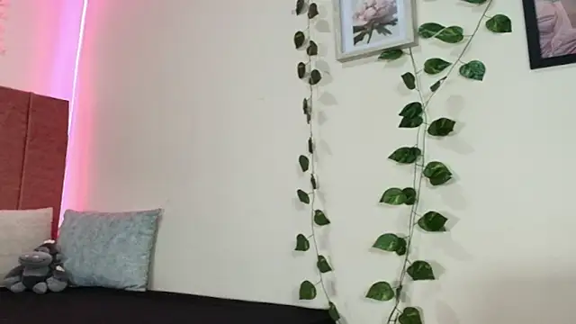 Barbiie_98 webcam