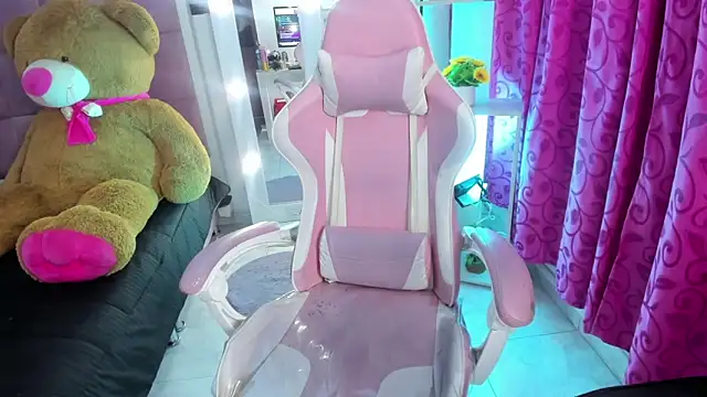 liany_taylor webcam