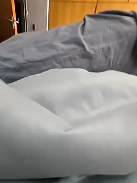 james_6968 webcam