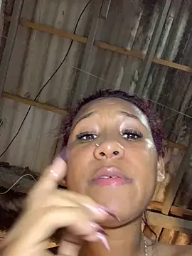 EmmaEbony1 webcam