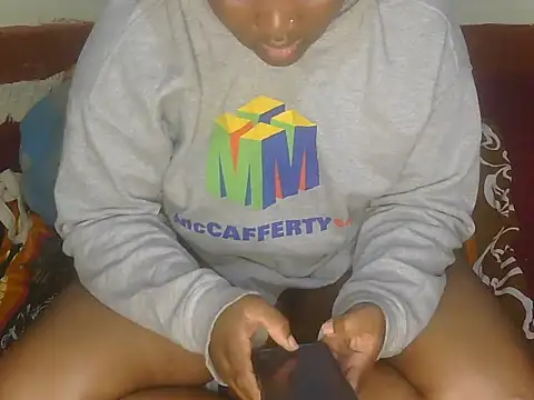 Pretty_hazel webcam
