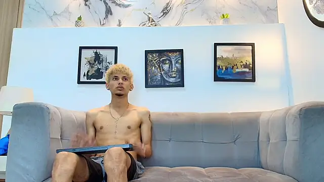 YOUNG_BOYS_HELL webcam