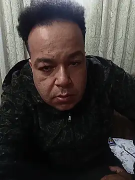 UrsoBissexualPauGrosso webcam
