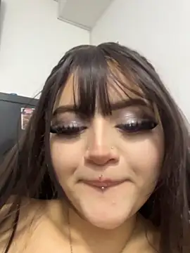 lya_nekko_ webcam