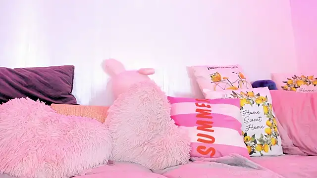 RileyNox webcam