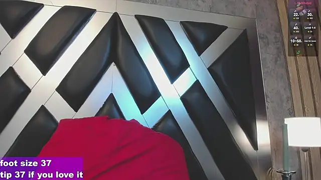 CloePerson webcam