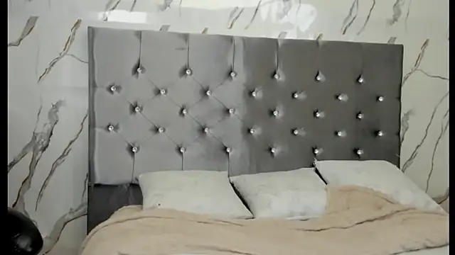 vanessa_saquirt webcam