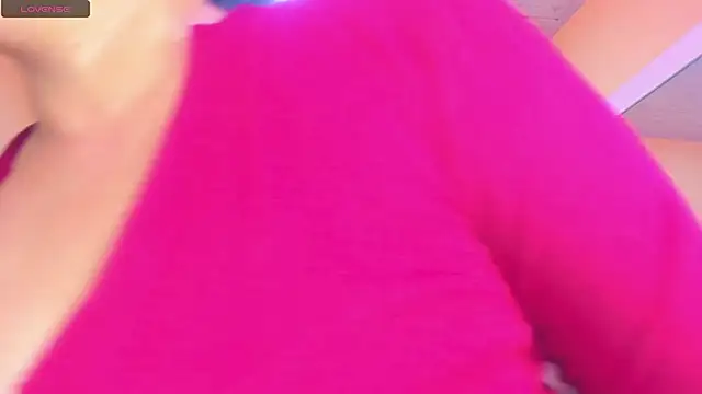 Julia_Haye webcam