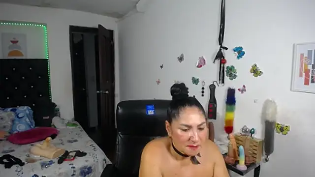 mature_bigboobs10 - Mature_bigboobs10's free webcam - UK Sex Cams