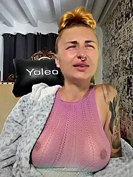 kylie_blck - Kylie_blck's free webcam - UK Sex Cams