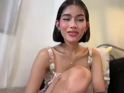 Modella: Larathegr8t