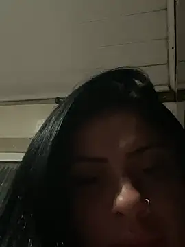 belababyy - brunette petite cam model