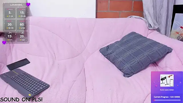LilSasha webcam