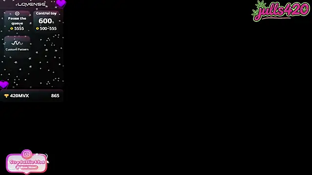 Julls420_ webcam