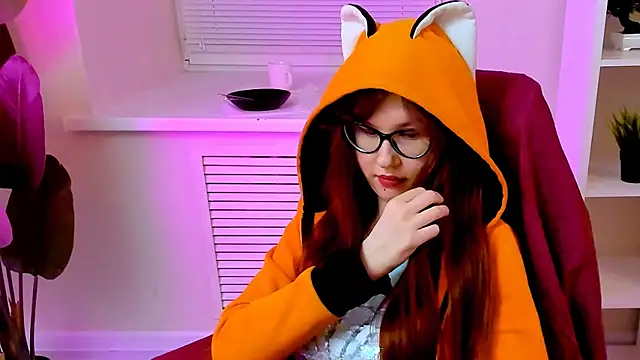 CarolGiggly live sex cam