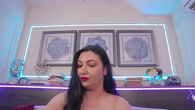 BustyEva_