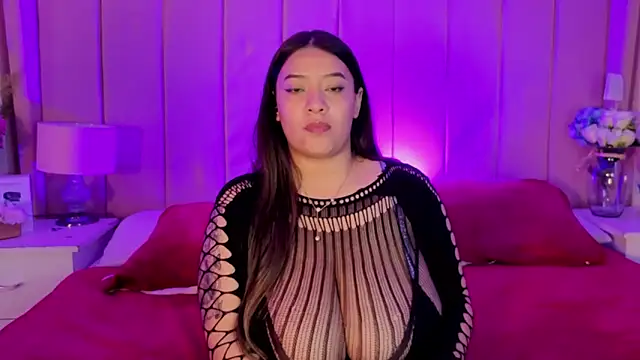 MollyBigBoobs12 webcam