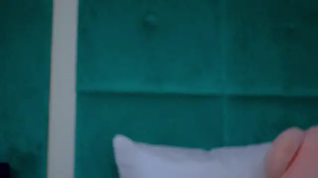 LucyLextonX webcam