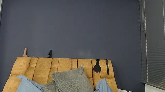 KendraaSimons webcam