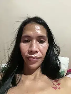 LoveRUBY143 webcam