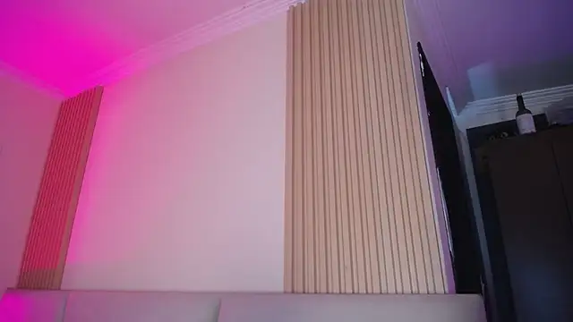 Miss_Loise webcam