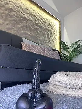 Isa__Blanc - Live Cams