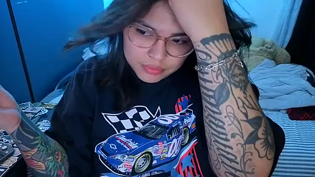 miacanela_xo
