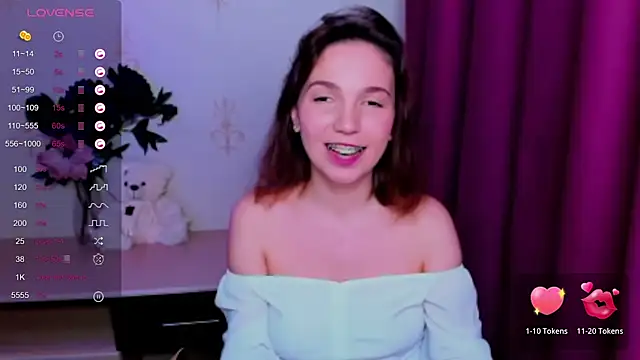 KindHazelHere_ webcam