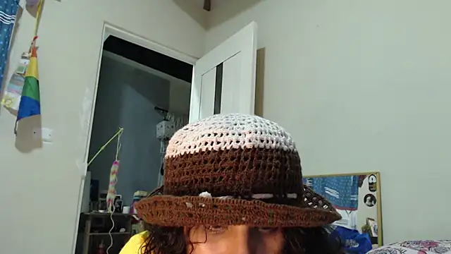 AlinaWoolf_ webcam