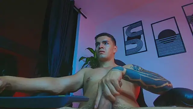 ALPHA_DOMINUS_ webcam