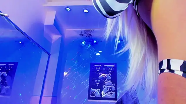 Isabella_stanford2 webcam