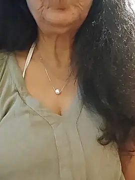 NakedMILFx