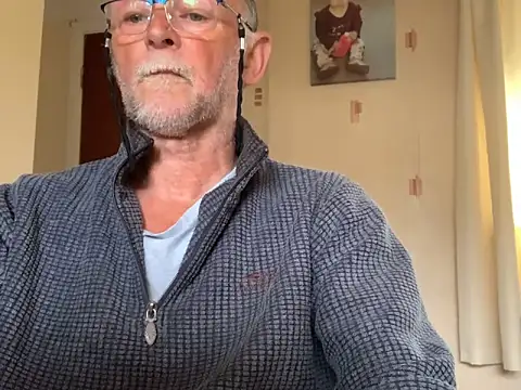 moonraker64 (M grandpa) - #big-cocks #bisexuals #brunettes #cam2cam #cheapest-privates #cock-rating #cum-play #ejaculation #flashing #grandpas #handjob #hd #jerk-off-instruction #kissing #masturbation #medium #new #outdoor #penis-ring #precum #recordable-privates #recordable-publics #shower #small-audience #smoking #spanking #striptease #uk-models #white