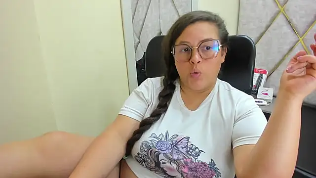 Sarah_Boobs_ - Offline