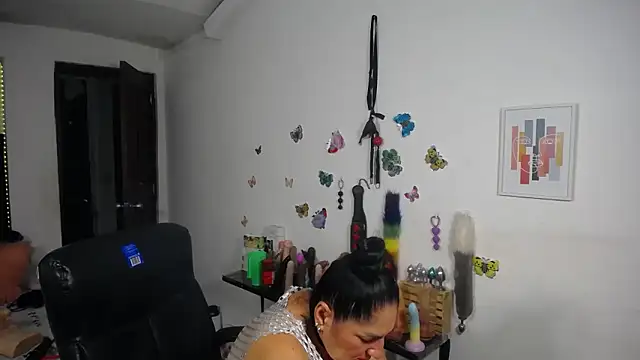 mature_bigboobs10 webcam