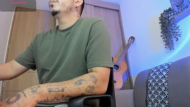 alejandro_stark webcam