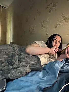 Naughtbaby_2025 webcam