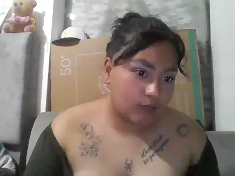 Alaia_moretti webcam