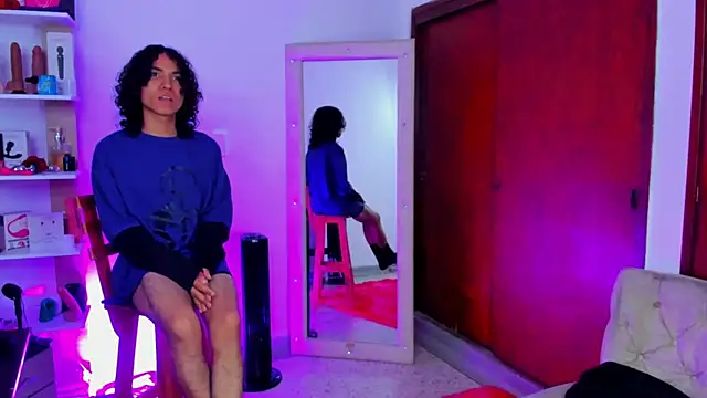 issac_latin webcam