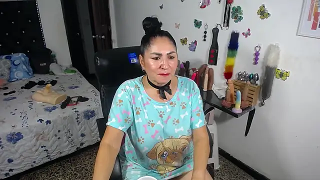 mature_bigboobs10 webcam