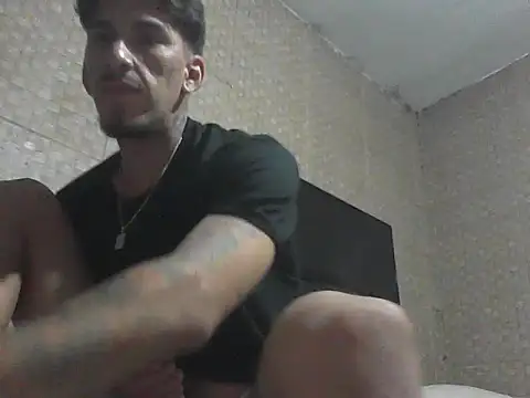 axel2leiva - Axel2leiva's free webcam - UK Sex Cams