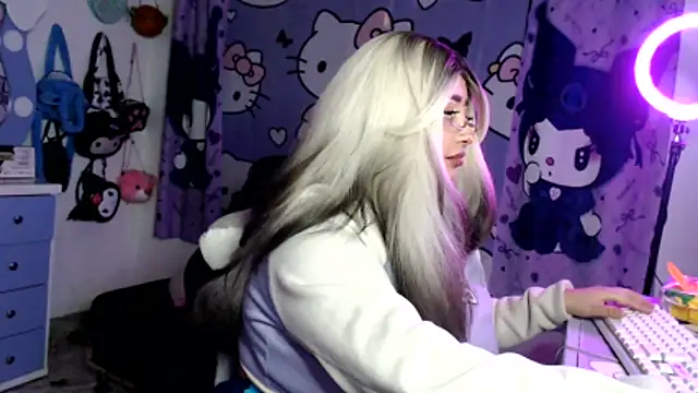 lussyevans24 webcam